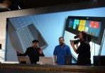 Intel's Nikiski Concept PC: Touchpad tursn into display screen!