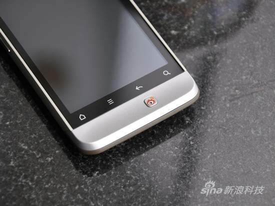 HTC C510e - Chinese HTC Salsa with a dedicated Weibo Button