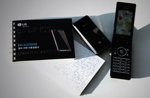 LG LU2700S Mobile Phone - LG's offering for the blind users plus a Braille phone manual
