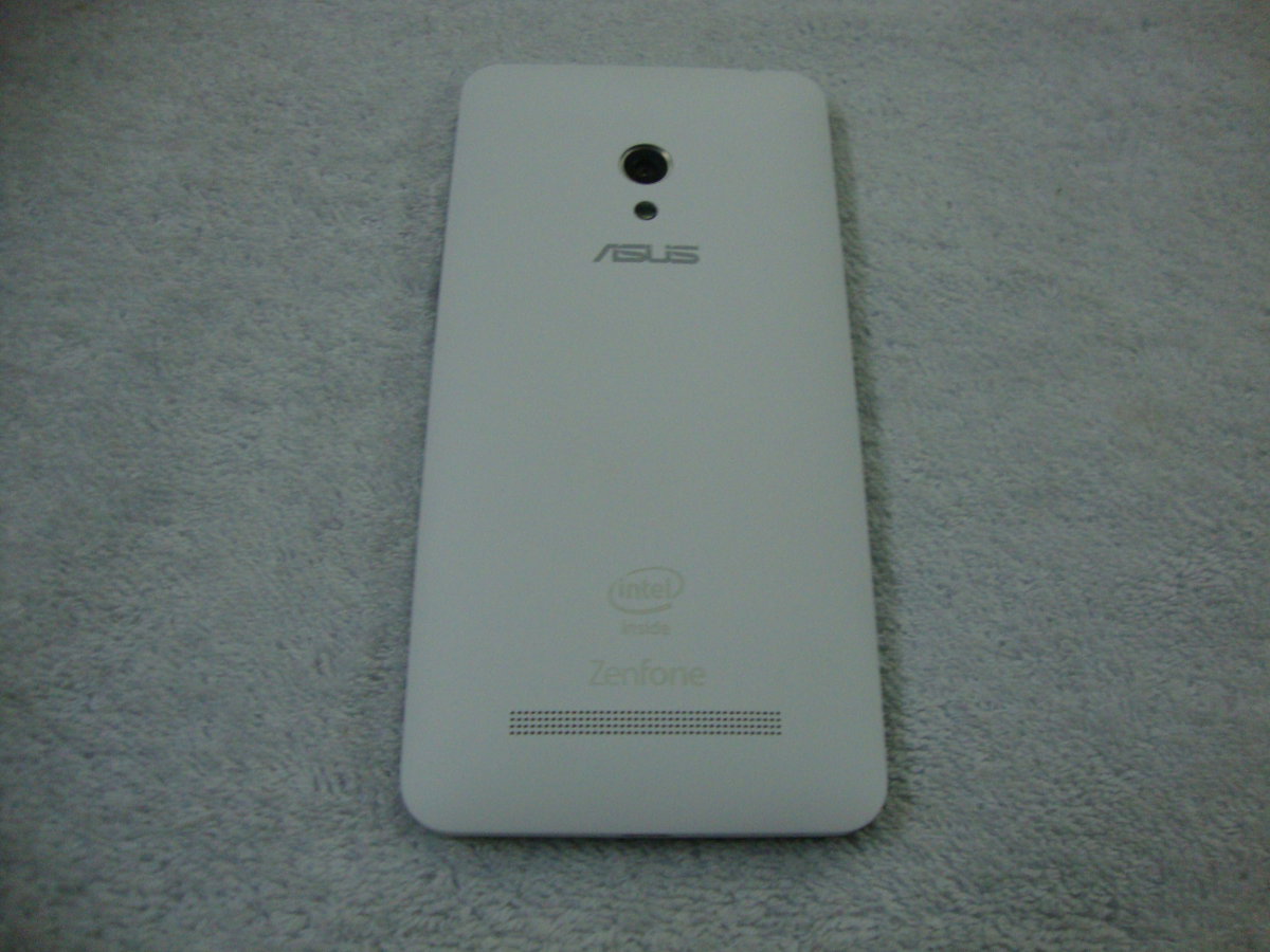 Asus Zenfone 5 back view