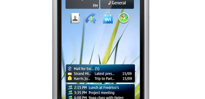 Nokia E7 - Front View