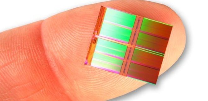 Intel 128 Gigabit Flash Chip