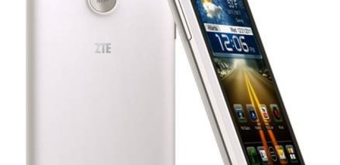 ZTE Blade 3 mobile phone - Pictures